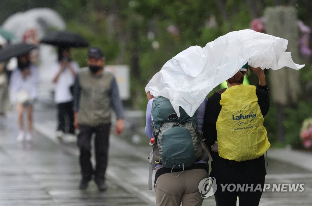 전북 낮 최고 기온 26∼29도…한때 소나기