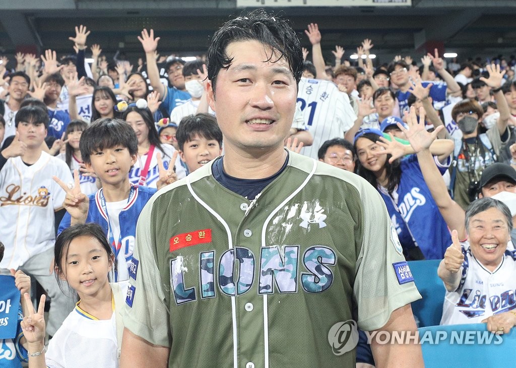 선동열 감독 "오승환, 나보다 위대한 선수…열정 대단해"