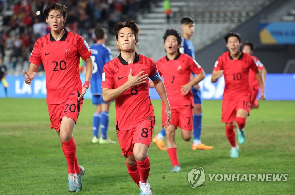 김은중호, 이탈리아와 준결승 전반까지 1-1…이승원 PK 동점골