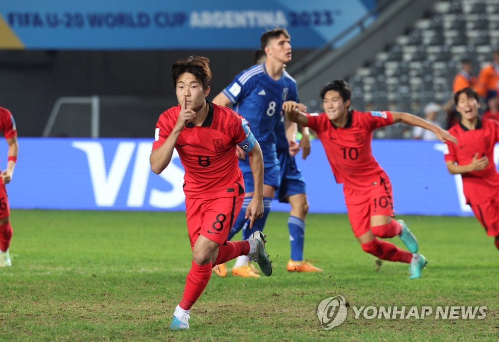 김은중호, 이탈리아와 준결승 전반까지 1-1…이승원 PK 동점골