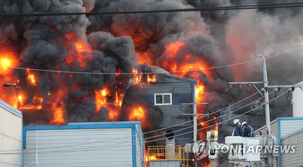 대구 공장 화재 3시간 40분만에 큰불 잡아…"인명피해 없어"(종합2보)