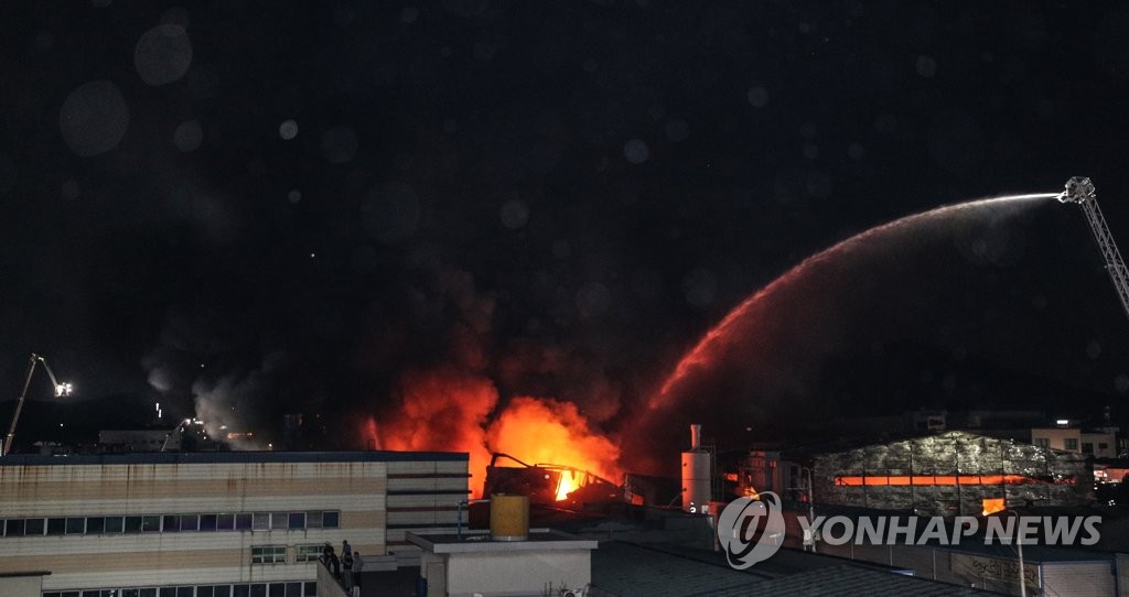 대구 공장 화재 3시간 40분만에 큰불 잡아…"인명피해 없어"(종합2보)