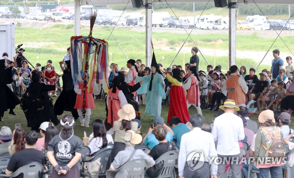 천년 축제 강릉단오제 폐막…62만3천명 다녀가