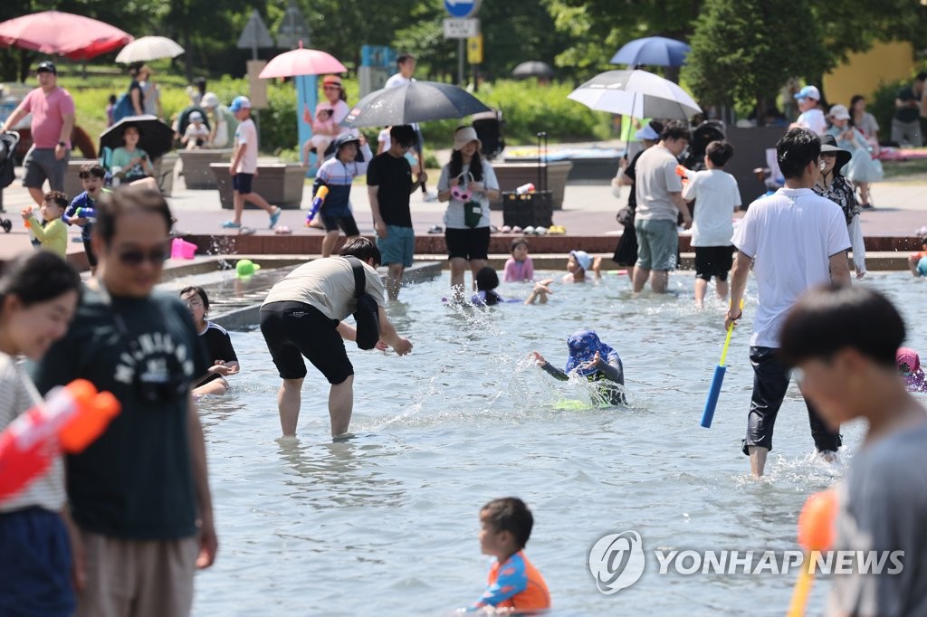 [날씨] 월요일도 덥다…서울·대전 낮 최고 35도