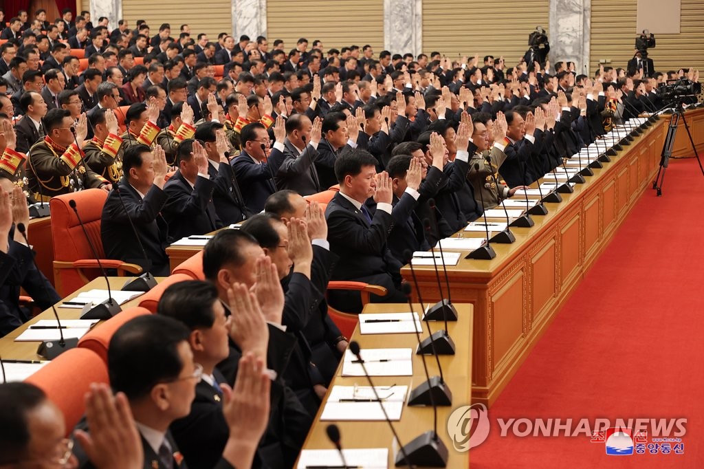 북, 전원회의서 "군사정찰위성 발사 실패, 가장 엄중한 결함"(종합)