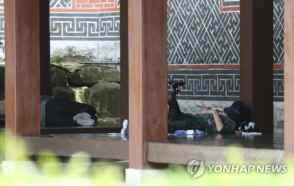 강원 낮 최고 35도 육박 무더위…내일 흐리고 기온 떨어져