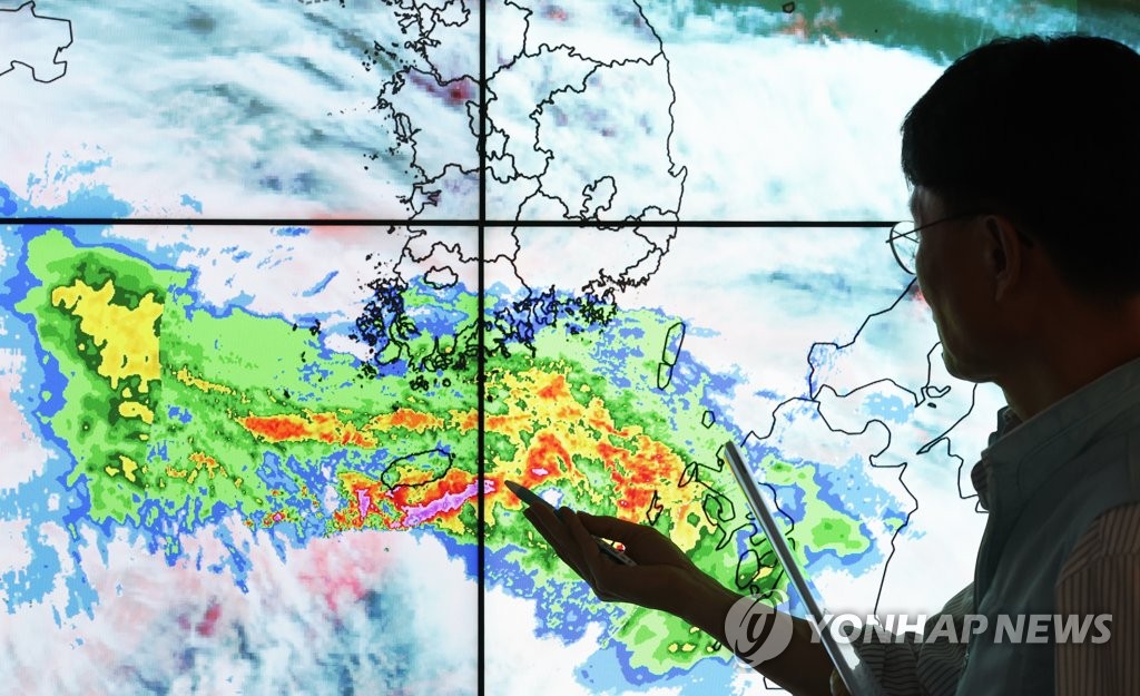 광주·전남 장마 시작…밤사이 시간당 40∼60㎜(종합)