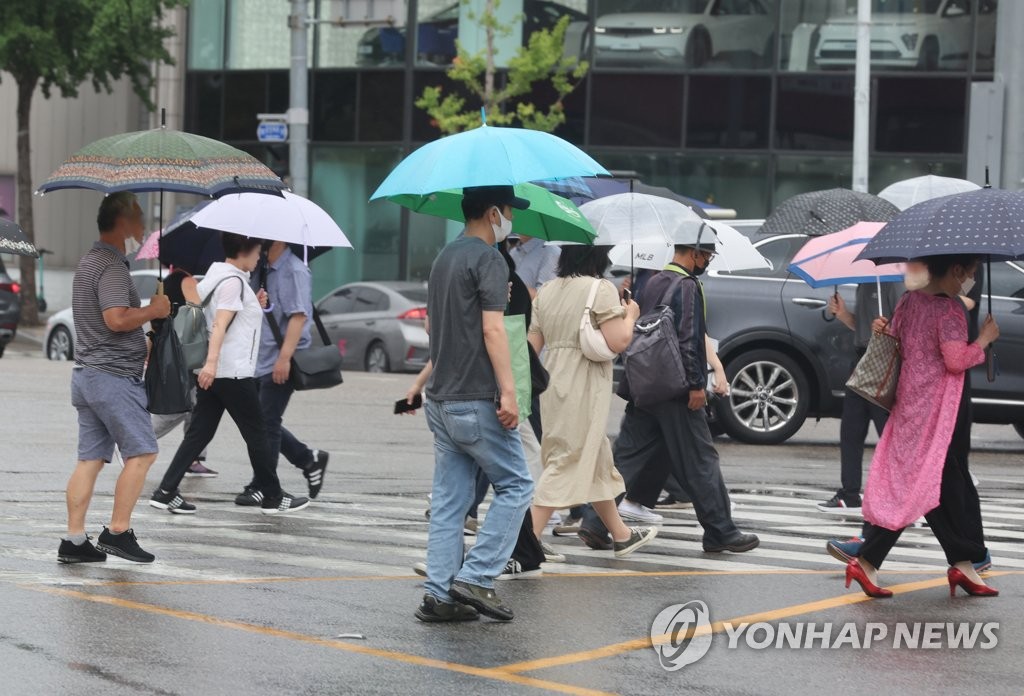 부산·울산·경남 내일 새벽까지 비…많은 곳 150㎜ 이상