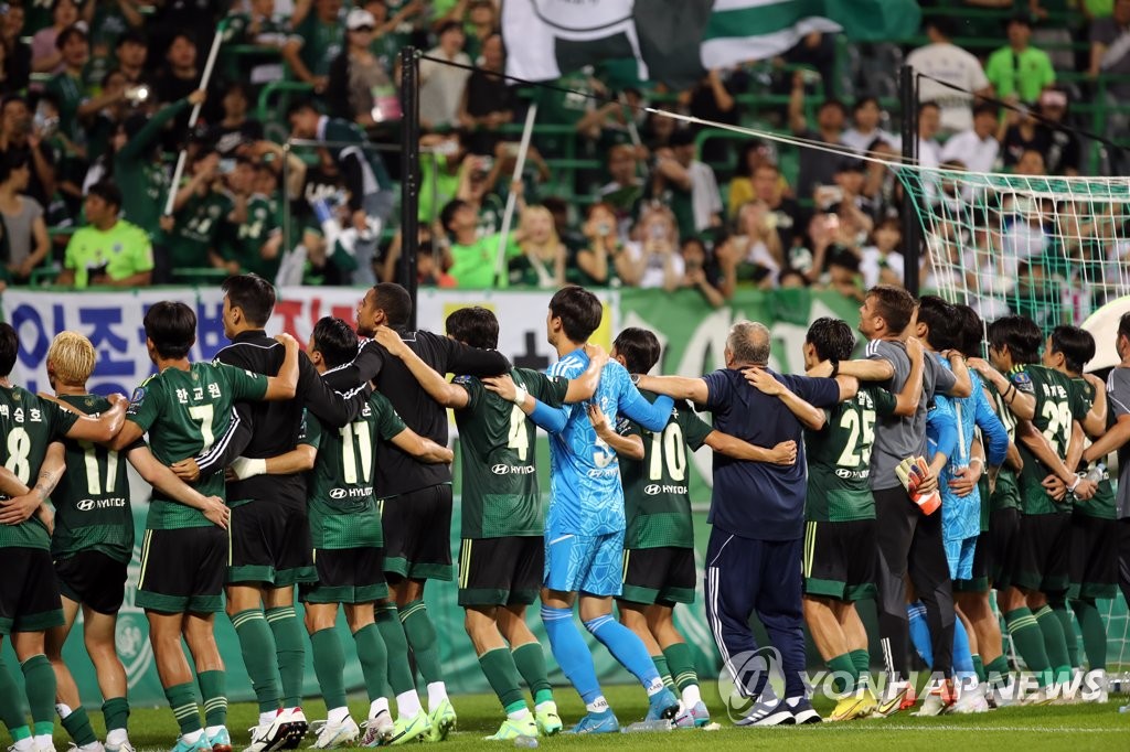 전북, FA컵 8강서 광주에 4-0 설욕…2연패 향해 순항(종합)