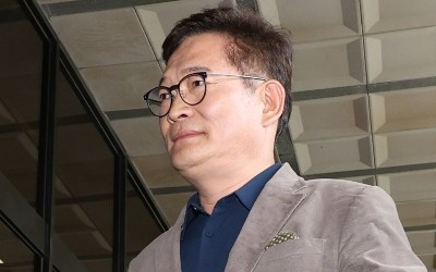 송영길, 자진출석·1인 시위 검토…檢 "아직 조사계획 없다"