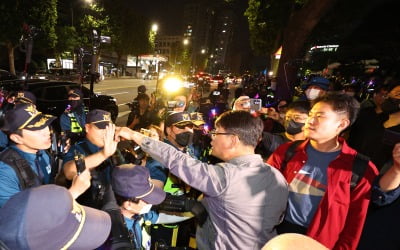 경찰, '1박2일 노숙집회' 비정규직 단체에 3차 해산 명령
