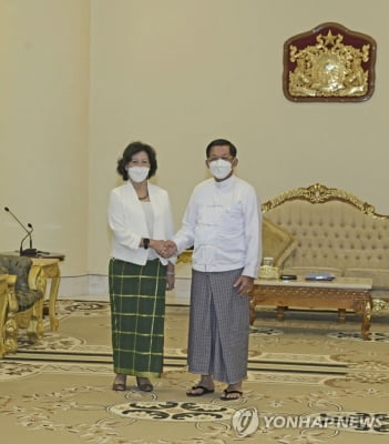 헤이저 유엔 미얀마 특사, 18개월 만에 사임