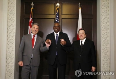 미·일·호주 국방장관 "중국의 국제법 무시 행동 강력 반대"