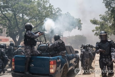 세네갈 정부, 야당 대표 지지 시위대 강경 진압…사망자 늘어