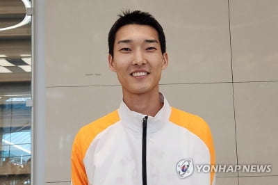 피렌체에 울려 퍼진 'WOO'…우상혁 "높이뛰기 선수여서 행복해"