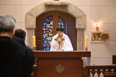 "분단의 상처 낫게 하소서"…JSA 성당에 울린 민족 화해 염원