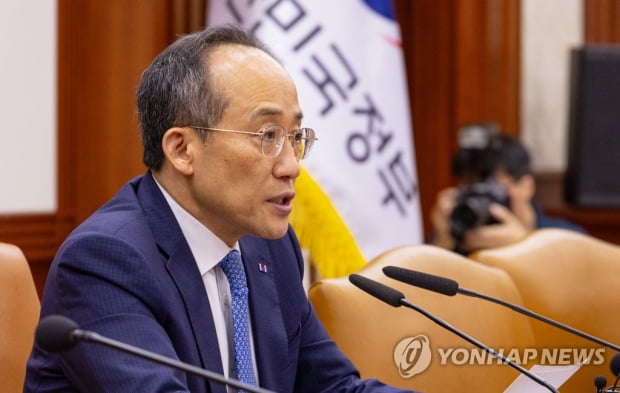 추경호 "6~7월에 2%대 물가 진입…라면 가격 내려야"