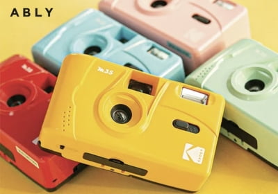 '디지털도 Y2K 감성'…에이블리 "복고풍 카메라·캠코더 인기"