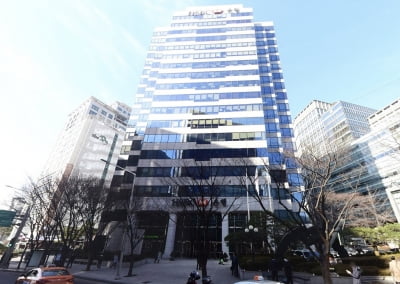 '남대문 옆' HSBC 빌딩 지분 66%, 매물 나왔다