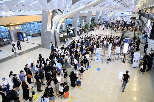 김포공항 국내선 터미널 3층.