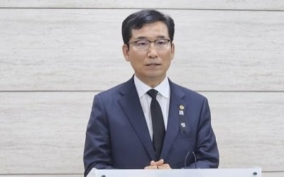 "교사는 예비살인자" 발언 파문…충북교육감 결국 고개 숙였다