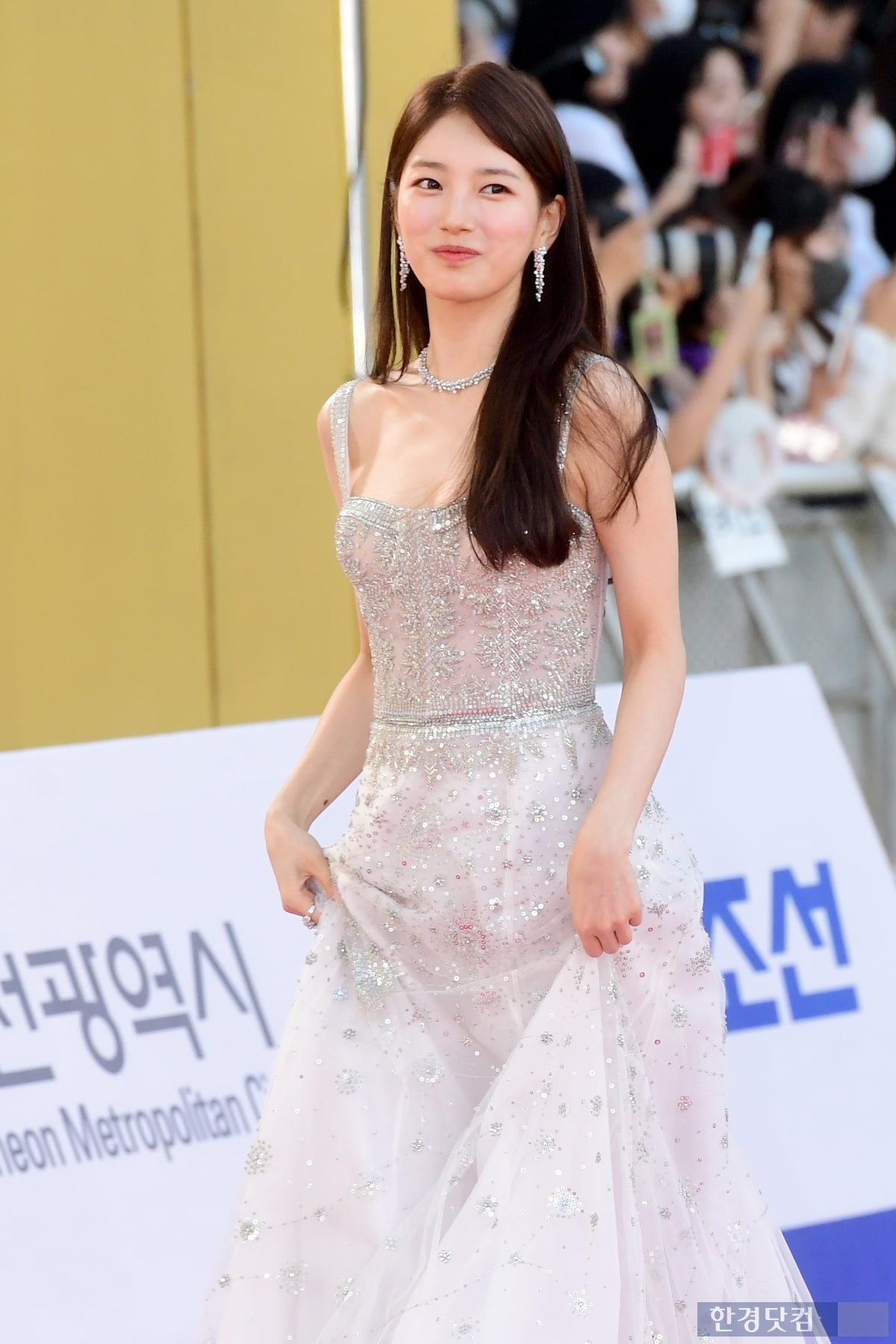 [포토] 배수지, '수줍은 미소로 등장' (제2회 청룡시리즈어워즈)