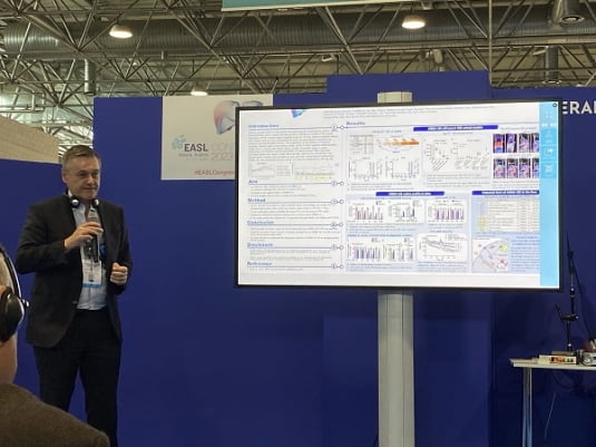  EASL2023 Congress ‘Late Breaking Rare Genetic Disease Session’에서 ARBM-101 연구자료를 발표하고 있는 헤몰츠(Helmholtz) 연구소의 한스(Hans Zischka) 교수. / 아보메드 제공