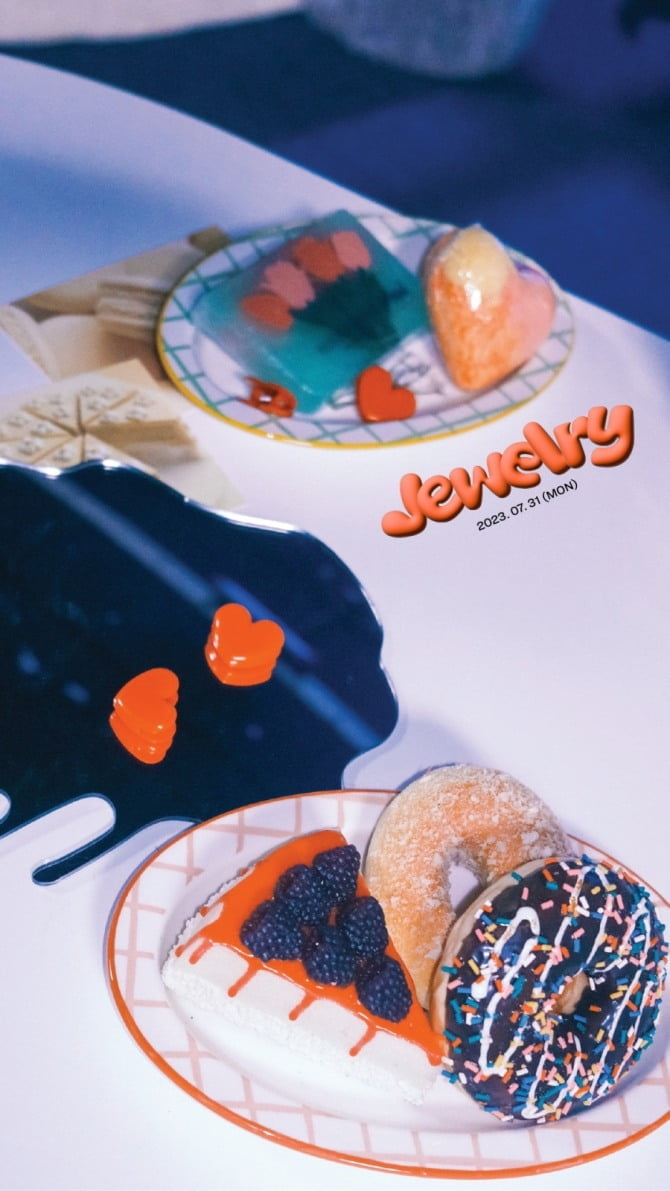 르세라핌, 이마세와 협업한 일본 싱글 2집 수록곡 ‘Jewelry (Prod. imase)’ 라이브 클립 공개 예고