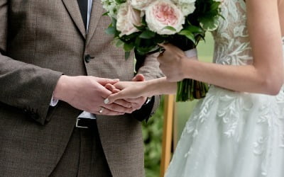 [월요전망대] 내년도 세법개정안 발표…결혼 증여세 공제 얼마나 확대될까