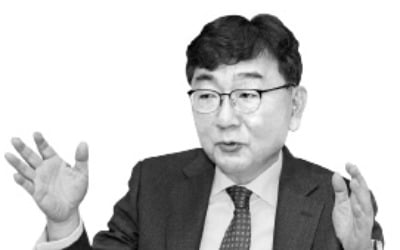 "버핏도 S&P500에 졌다…장기 자산배분 투자가 답"