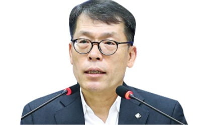 김성태 "재무구조·고객신뢰·사회적책임 균형 맞춰야"