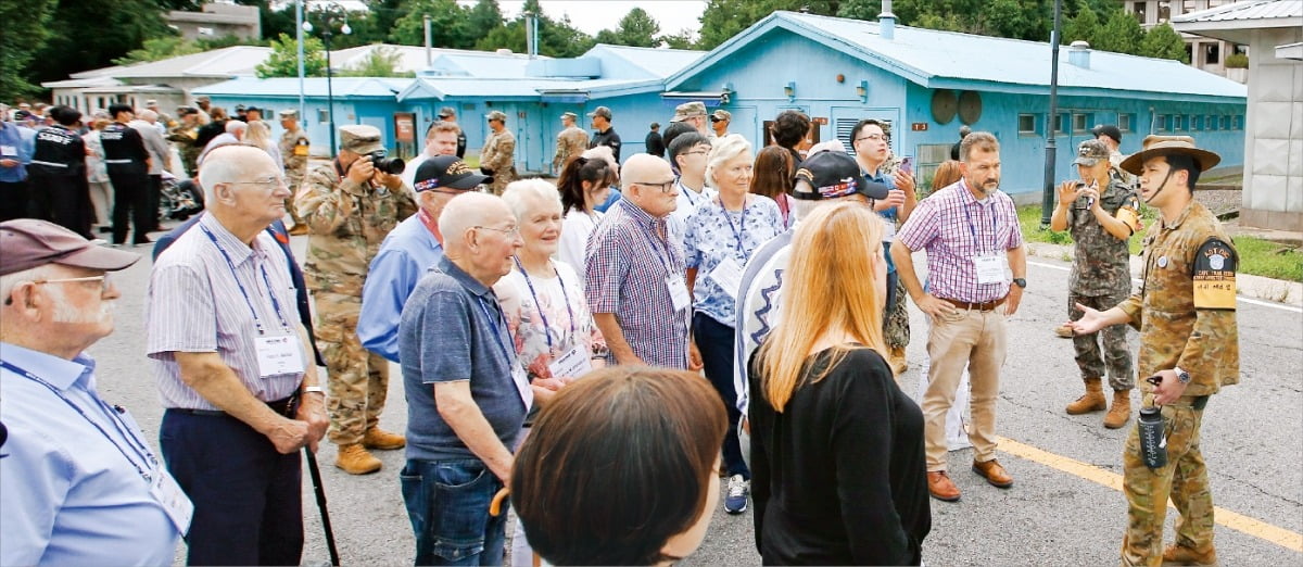 [포토] 정전 70주년…판문점 찾은 유엔참전용사 