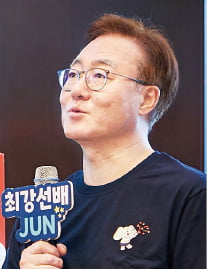 김준 SK이노베이션 부회장 "미래 주유소, 전기 제공하는 발전소 될 것"