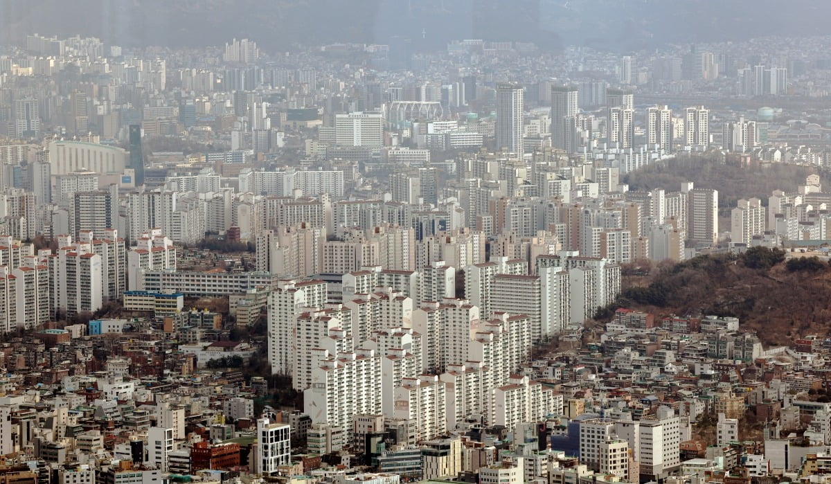 남산에서 본 서울 시내 아파트. 사진=한경DB