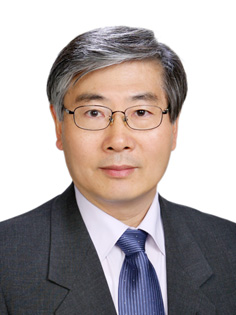'탄소중립 필수분야' 차세대 태양전지 교재 만든 한윤봉 교수