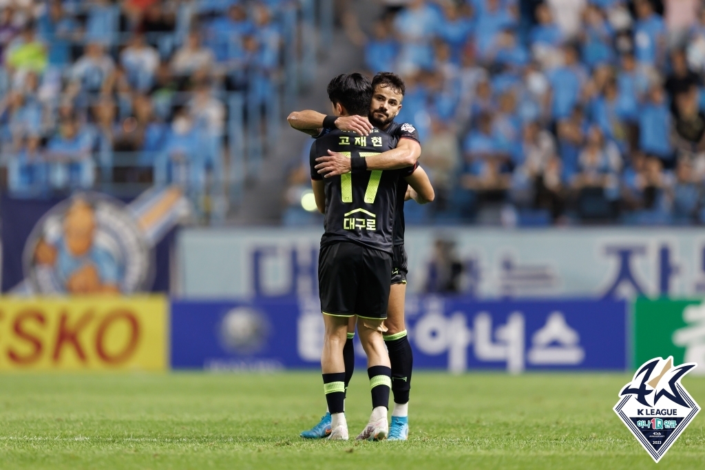 K리그1 전북, 제주 2-0 잡고 홈 5연승…페트레스쿠 리그 첫승(종합)