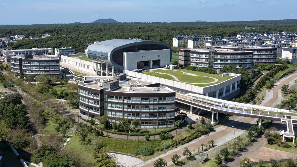 '잘 키운' 제주 국제학교 민간에 넘긴다…하반기 매각공고