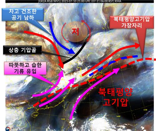 밤사이 1시간 30~70㎜ 폭우…충청남부·전북 최대 200㎜ 이상 더