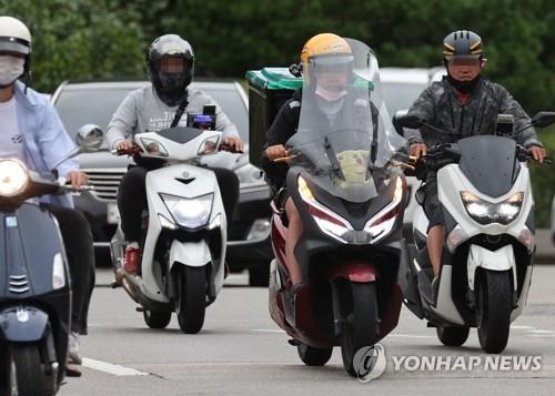 벼랑 끝에 내몰린 이주민·비정규직…팬데믹, 그 차별의 시간