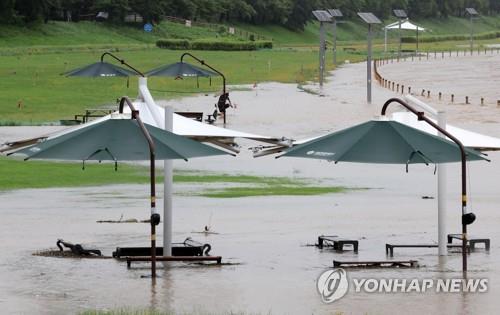 홍수·호우특보 내려진 대전·충남…산사태·침수 피해 이어져