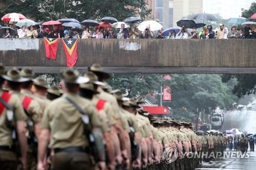 [김귀근의병영터치] "군대 갈 사람 없소?"…주요국들 '軍구인난' 아우성