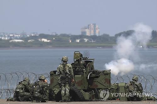 [김귀근의병영터치] "군대 갈 사람 없소?"…주요국들 '軍구인난' 아우성