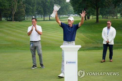 최경주, PGA 시니어 메이저대회 3위…우승은 스트리커