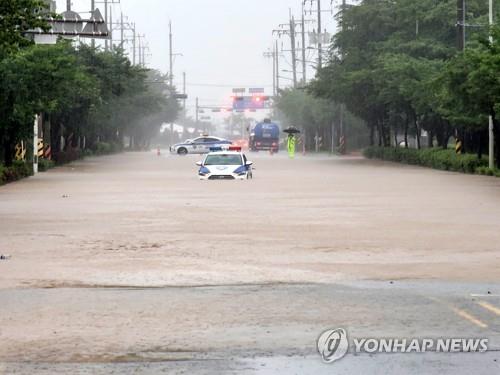 "농경지 피해 큰 전북 특별재난지역 지정돼야"…정치권 한목소리