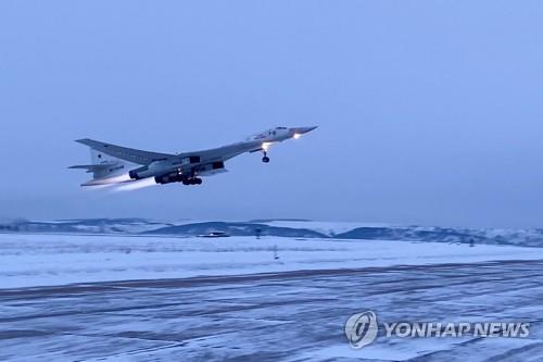 "러시아, 美日 견제하려 전략폭격기 Tu-160 극동 첫 배치 검토"