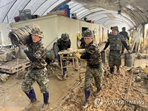 익산 수해복구 현장으로 달려온 전국 '사랑의 밥차'