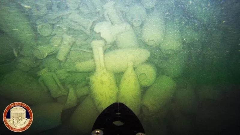伊 해저에서 고대 로마제국 상선 발견…암포라 수백점 실려