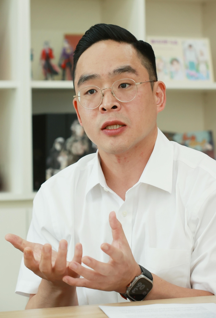 '한국의 마블' 꿈꾸는 와이랩 CEO "세계관으로 웹툰에 생명력"