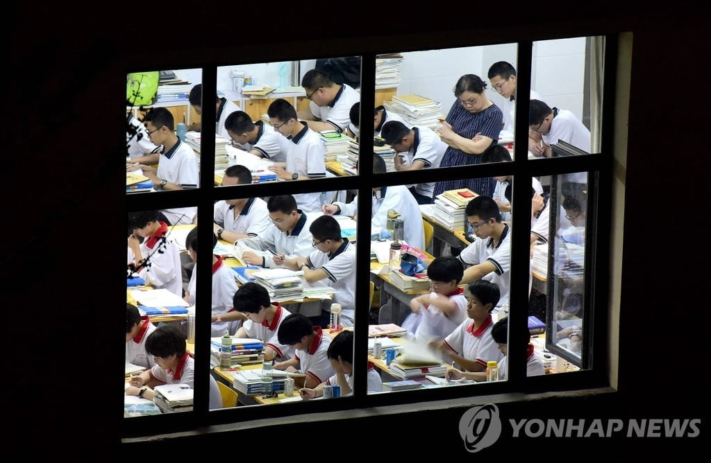 중국 수험생도 '의대 선호'..."취업난 때문에"