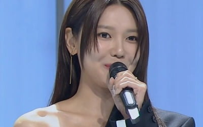 최수영, '알유넥스트' 메인 MC→멘토 역할까지…RACOI 예능 출연자 2위 진입